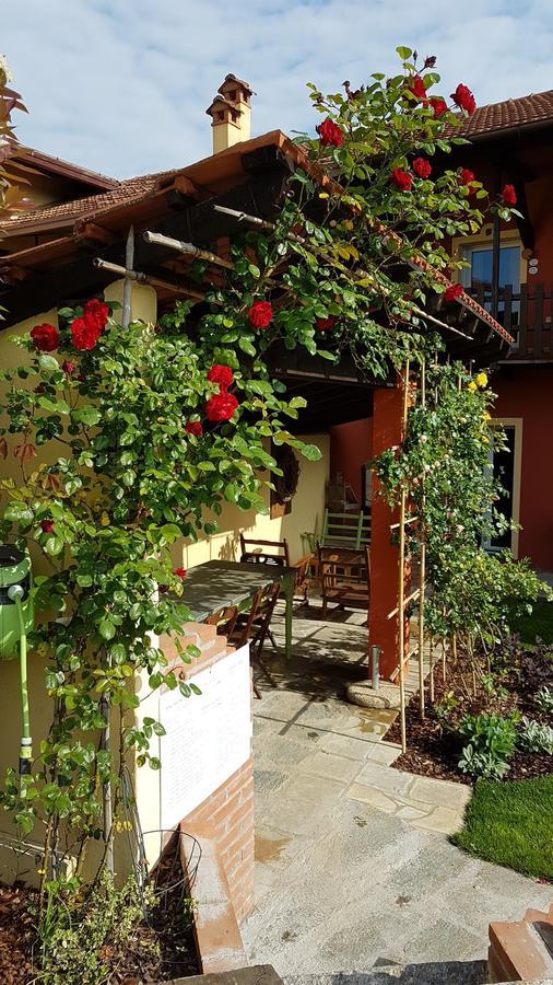 B&B La Cascina Di Monia E Mario Borgo Ticino Extérieur photo