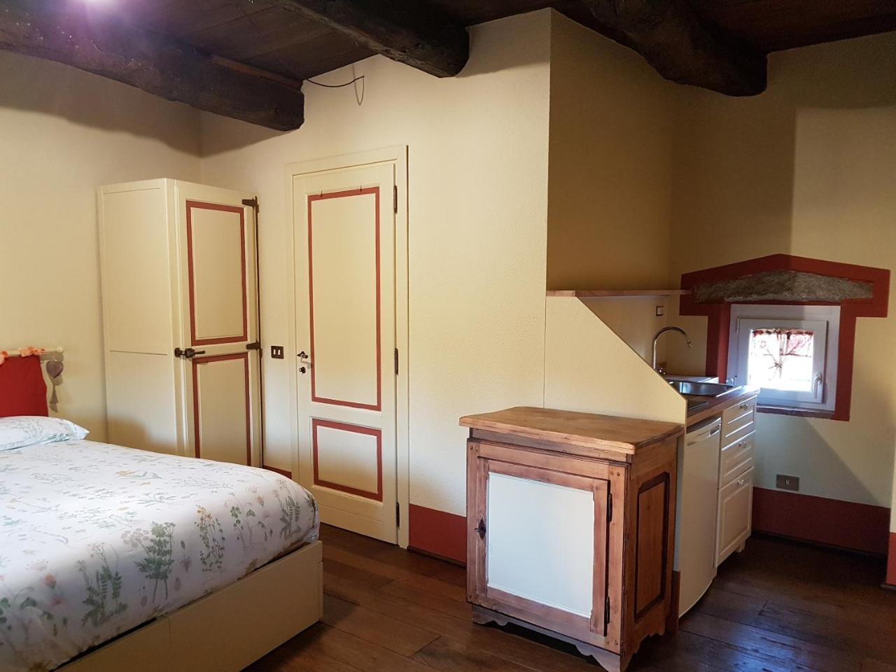 B&B La Cascina Di Monia E Mario Borgo Ticino Extérieur photo